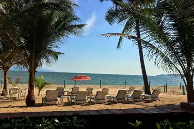 Image de Bucerias-Beachfront ~ Vue Sur L'OCÉAN de l'intérieur et Patio ~ Grand Endroit!