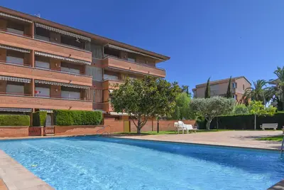 Image de Appartement avec terrasse et piscine commune
