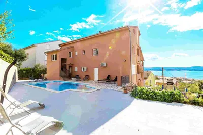 Image de Appartement de vacances avec piscine