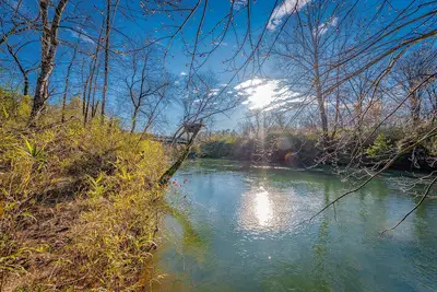 Image de River Rock Cabin - Riverfront on Glover River! Seclusion and just a short drive