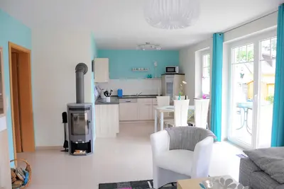 Image de 3 pièces au rez-de-chaussée - maison de vacances Müritzbrise - appartements de vacances