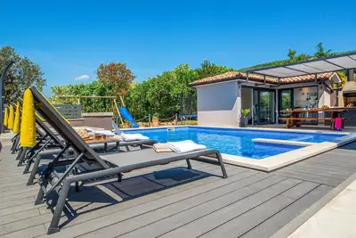 Image de Superbe maison à Koromacno avec sauna