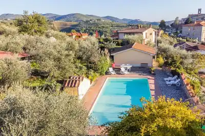 Image de Appartement dans une maison de vacances avec Wifi, piscine privée, Tv, terrasse, vue panoramique
