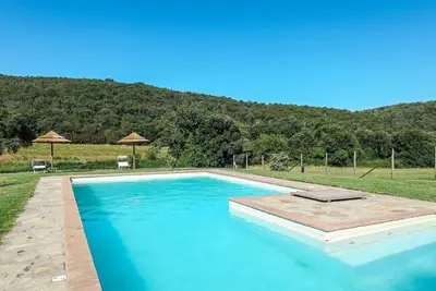 Image de Bel appartement dans une maison de vacances avec piscine, Wifi, Tv, patio, animaux admis, parking