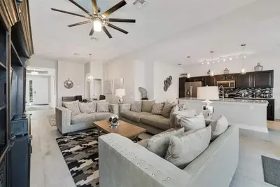 Image de \"Près de la souris\" Windsor Hills élégante villa de 4 chambres / 4 salles de bain pour 8 personnes