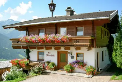 Image de Bel appartement pour 8 personnes avec Wifi, Tv, patio et parking