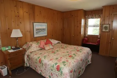 Image de Quintessential lake cottage