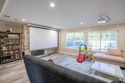 Image de Maison familiale avec piscine!