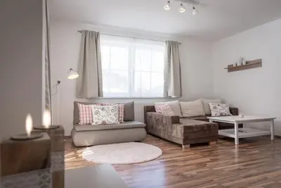Image de Appartement avec sauna infrarouge et accès direct au jardin naturel