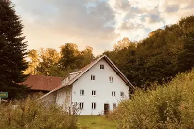 Image de Appartement dans une ancienne ferme récemment rénovée dans une belle nature u. mais proche de la ville