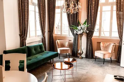 Image de Appartement Historique Superieur - Garden Line - Ground Floor - Carmel Market