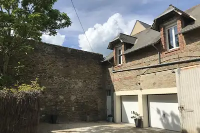 Image de Hyper centre : dans un ancien relais, un 2 pièces calme, ensoleillé avec parking