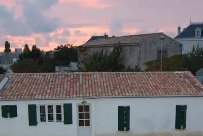 Image de A Proximite Des Plages Maison De Pecheur Au Coeur Du Village Historique
