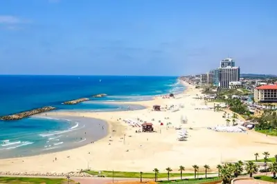 Image de Villa exclusive de 3 chambres en bord de mer à Herzliya Pituach