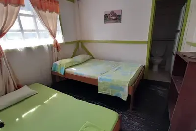 Image de Hôtel con muy buena ubicacion cerca al centro de Puerto Nariño.