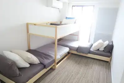 Image de Espace confortable situé dans une zone de Nagao