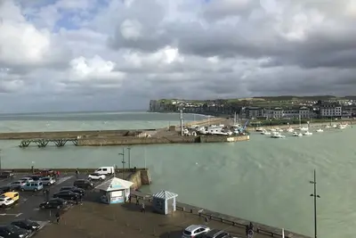 Image de Face à la mer, appartement rénové 100m2, 3 chambres