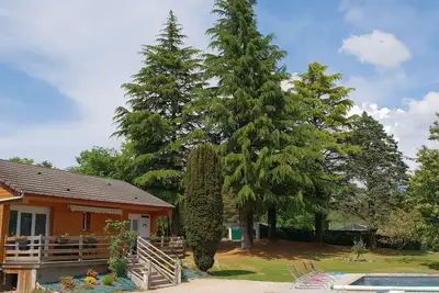 Image de Chalet privé classé 4* piscine chauffée, au Lac de Miel