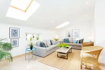 Image de Spacious Apartment in the Best Location. Marín García Iv