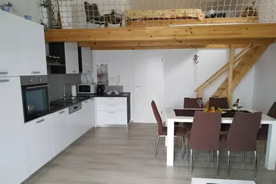 Image de Appartement d'une chambre prés de la plage Sevid, Trogir (A-18168-c)