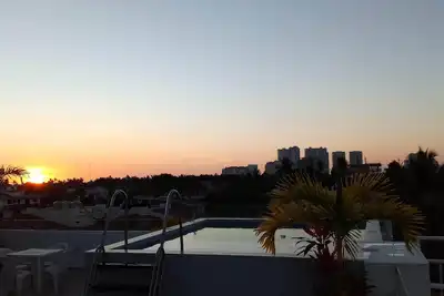 Image de Bel appartement neuf, grand quartier, 2 chambres, piscine, belle vue!