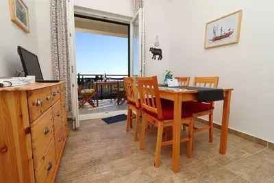 Image de Appartements Trstenica-Appartement Standard 2 Chambres avec Balcon et Vue sur la Mer