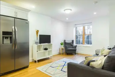 Image de Brooklyn Brownstone Oasis moderne - Appartement privé