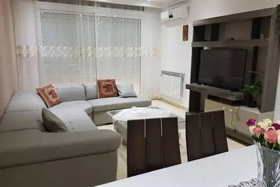 Image de ne passer pas a coté bien située pour des voyages d'affaire ou plaisance.