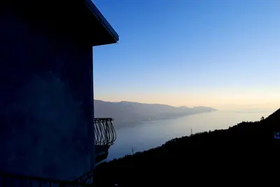 Image de Villa Ada - Theater Home, wit marvellous lake view