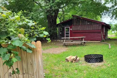 Image de Camping n ° 4! Camping sous tente près de la forêt d'État de Dupont!