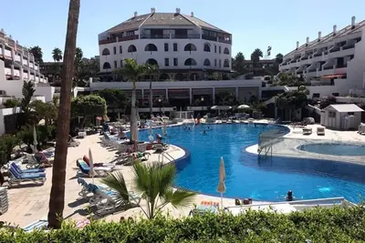 Image de Beautiful large 2 bed apartment close to beach and all amenities
