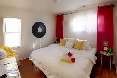 Image de Entire Home• 👑 🛌 Xfinity Tv•Wifi Free WasherDryer