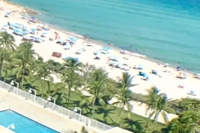 Image de Cute Apartment front Beach
