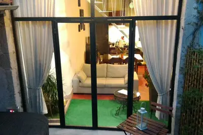 Image de Loft de 100 m² au calme dédié à la détente.