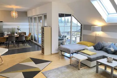 Image de Fantastiquement bel appartement avec vue sur le lac et la montagne