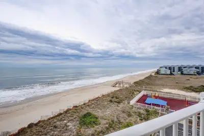 Image de Spectaculaire 3 Br Oceanfront Point Unit, avec réfrigérateur à vin, à quelques pas de la plage, WiFi gratuit, récemment mis à jour