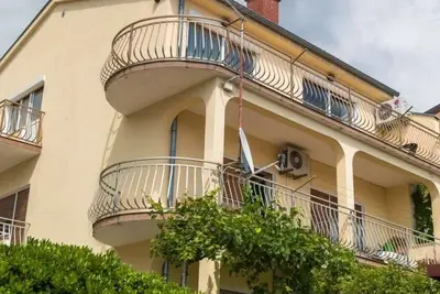 Image de Appartement de deux chambres avec la terrasse Crikvenica (A-17497-b)
