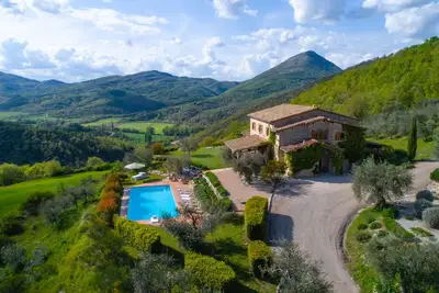 Image de Ferme en Ombrie avec piscine privée