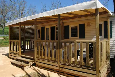 Image de Agreable Mobilhome 3 Chambres 12 Km De Sarlat