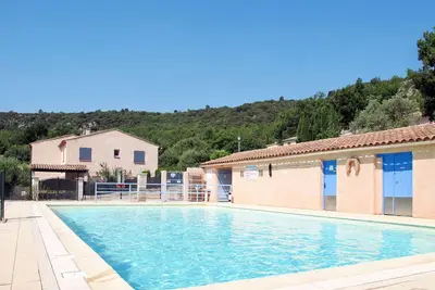 Image de Merveilleuse maison de vacances privée pour 4 personnes avec piscine, Tv, terrasse et parking