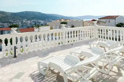 Image de Agréable appartement pour 8 personnes avec Wifi, climatisation, Tv, terrasse et parking
