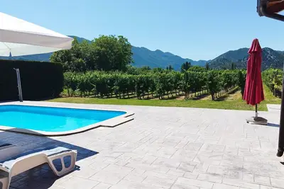 Image de Bel appartement pour 8 personnes avec climatisation, piscine privée, Wifi, Tv, terrasse et parking