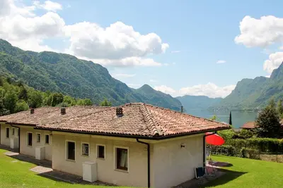Image de Agréable appartement dans une maison de vacances avec Wifi, Tv, terrasse, animaux admis et parking
