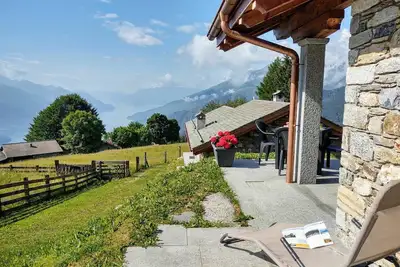Image de Merveilleuse maison de vacances privée avec Wifi, Tv, patio, animaux admis et parking