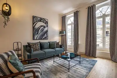Image de Sweett | Turenne Ii - Trois Chambres Appartement, Couchages 8