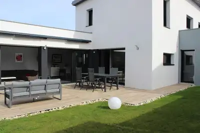 Image de Maison contemporaine neuve de 150 m2 à 1km de la plage et au calme