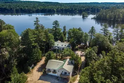 Image de Maine Waterfront + Mountain Compound • Dorme 50!