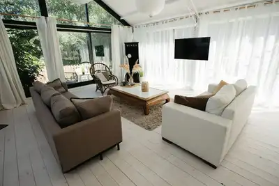 Image de Loft magnifiquement rénové avec sauna à proximité du Keukenhof et de la plage