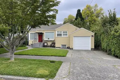 Ensoleillé, Accueil Pour Les Familles à Ballard Avec Cour Privée Et À Proximité Du Parc
