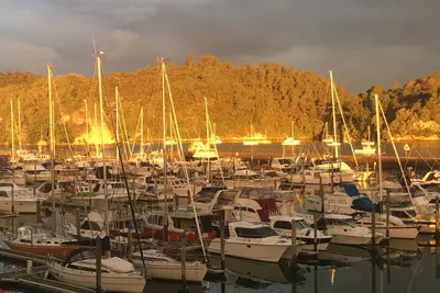 Image de Appartement de luxe avec vue imprenable sur la marina